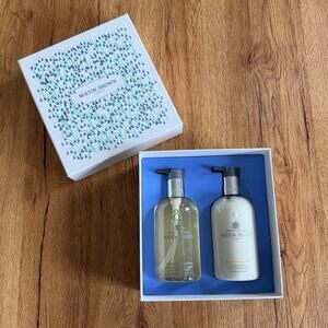 Molton Brown Orange & Bergamot Hand Care Collection Gift Set NWT 10oz